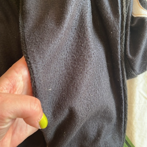 Cute skeleton onesie - comfy and soft but no stretch 3T - Picture 5 of 6